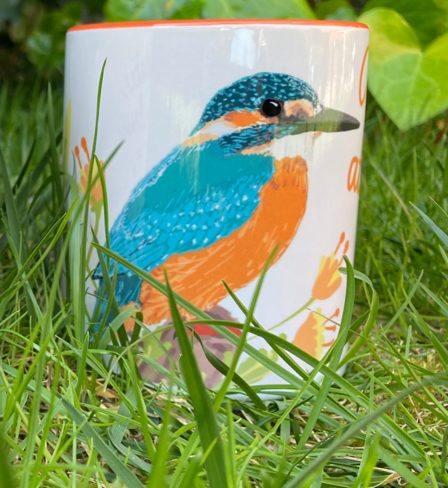 Taza de desayuno naranja, modelo Martín pescador.