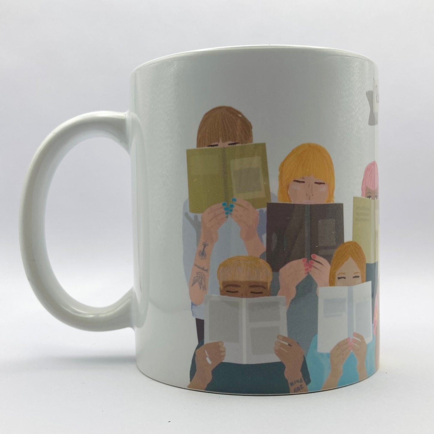 Taza de desayuno modelo Reading is freedom.