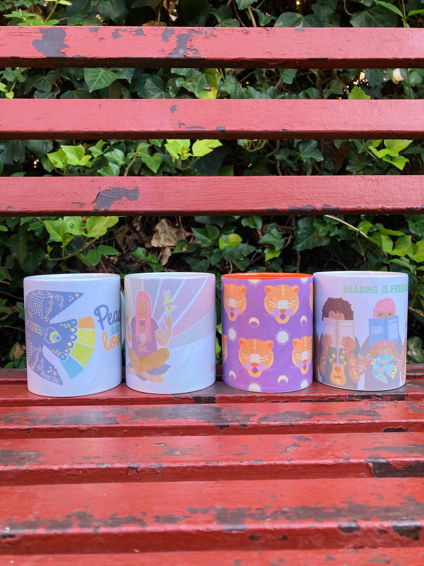 Taza de desayuno naranja modelo Alebrijes.