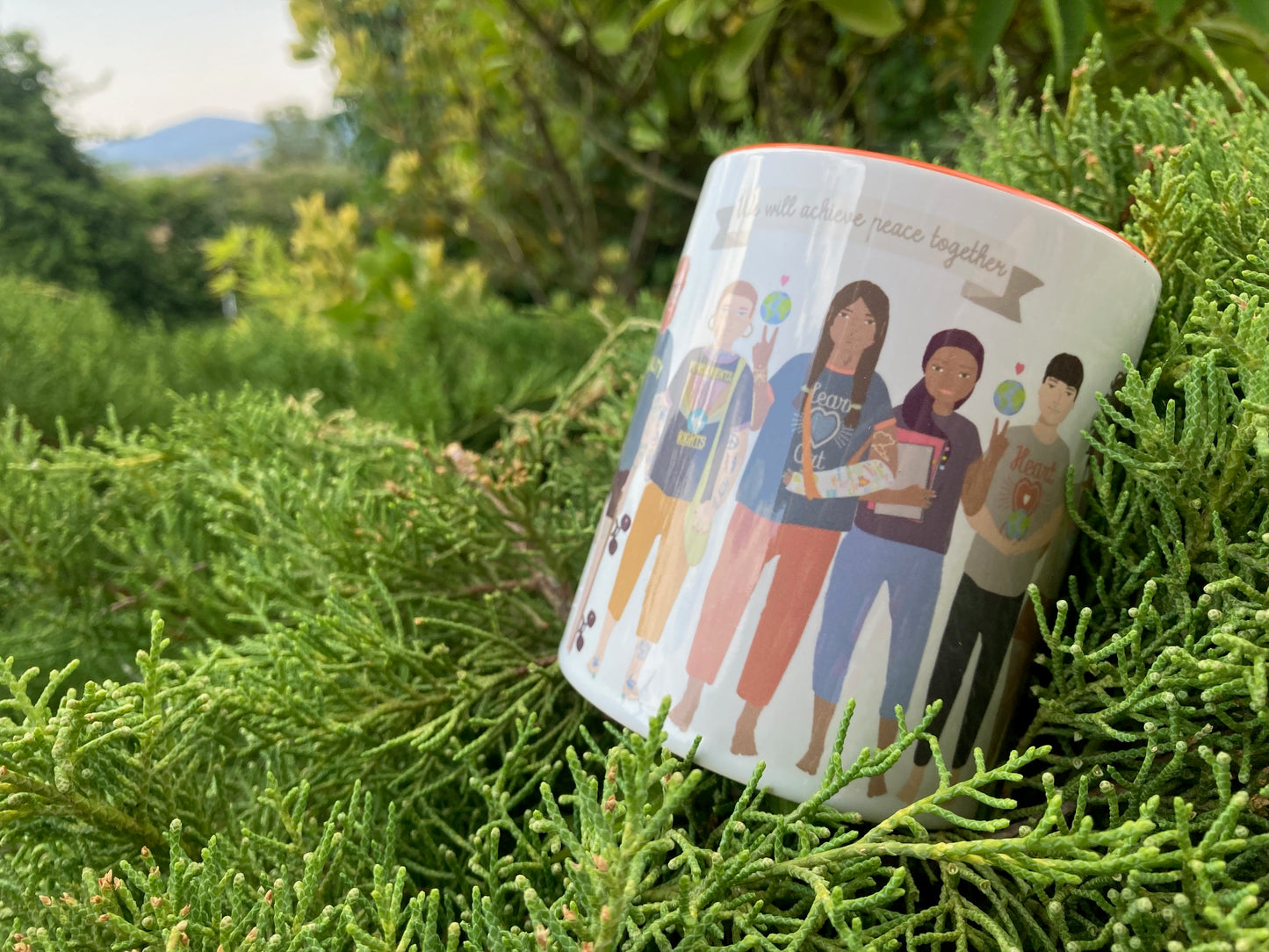 Taza de desayuno modelo Diversidad.