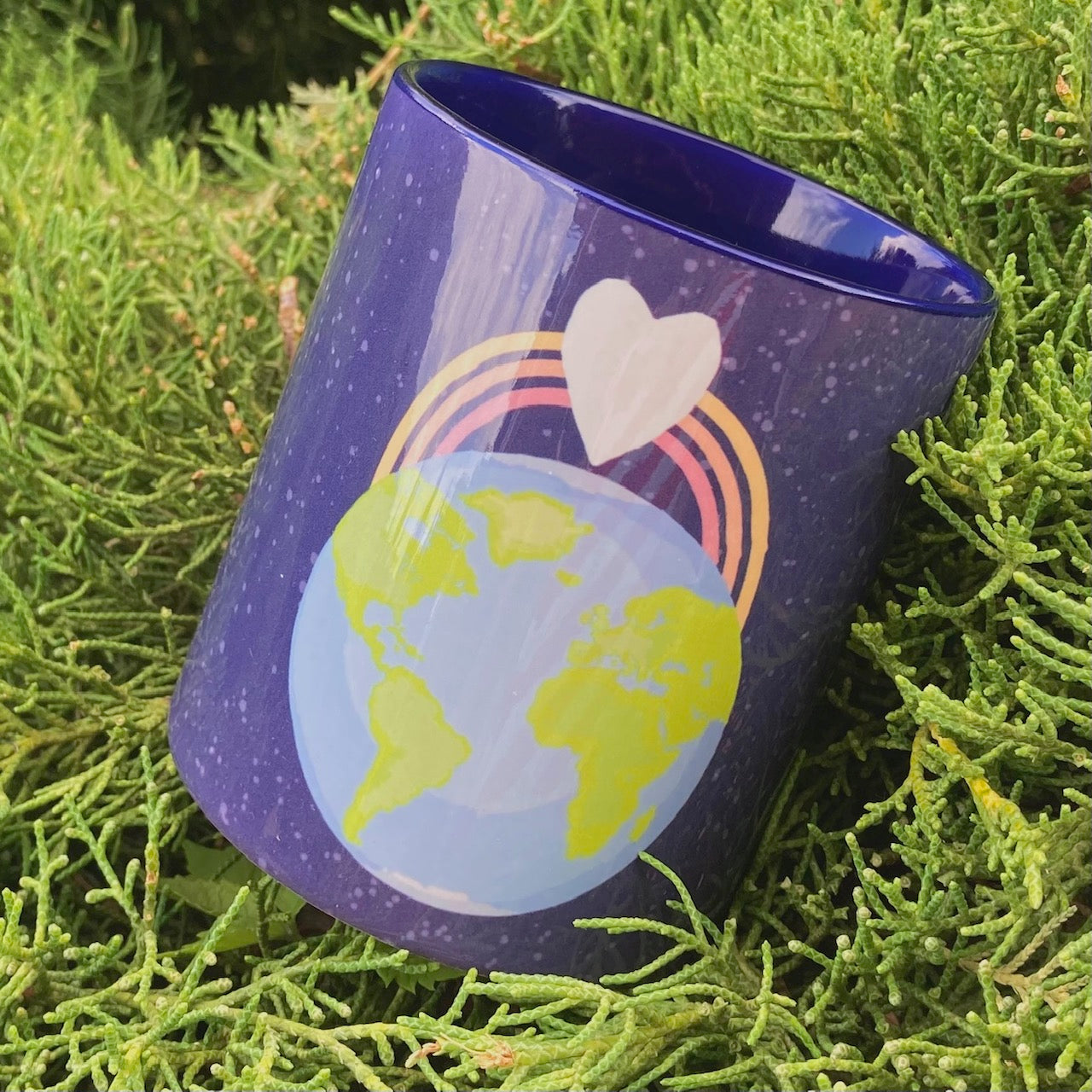 Taza de desayuno modelo Mundo Paz.