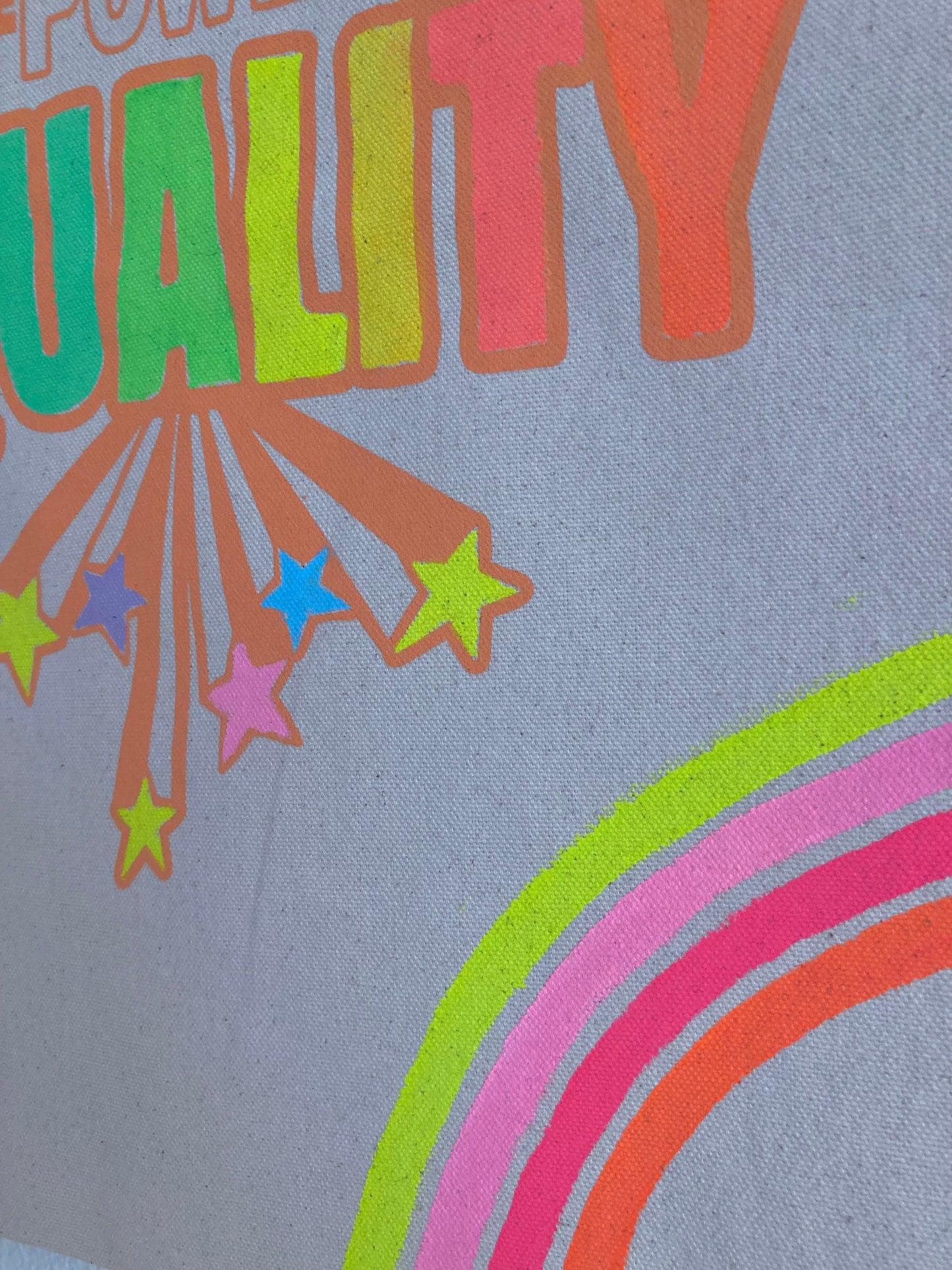 Bolsa Tote, modelo Equality Única arcoíris plus.