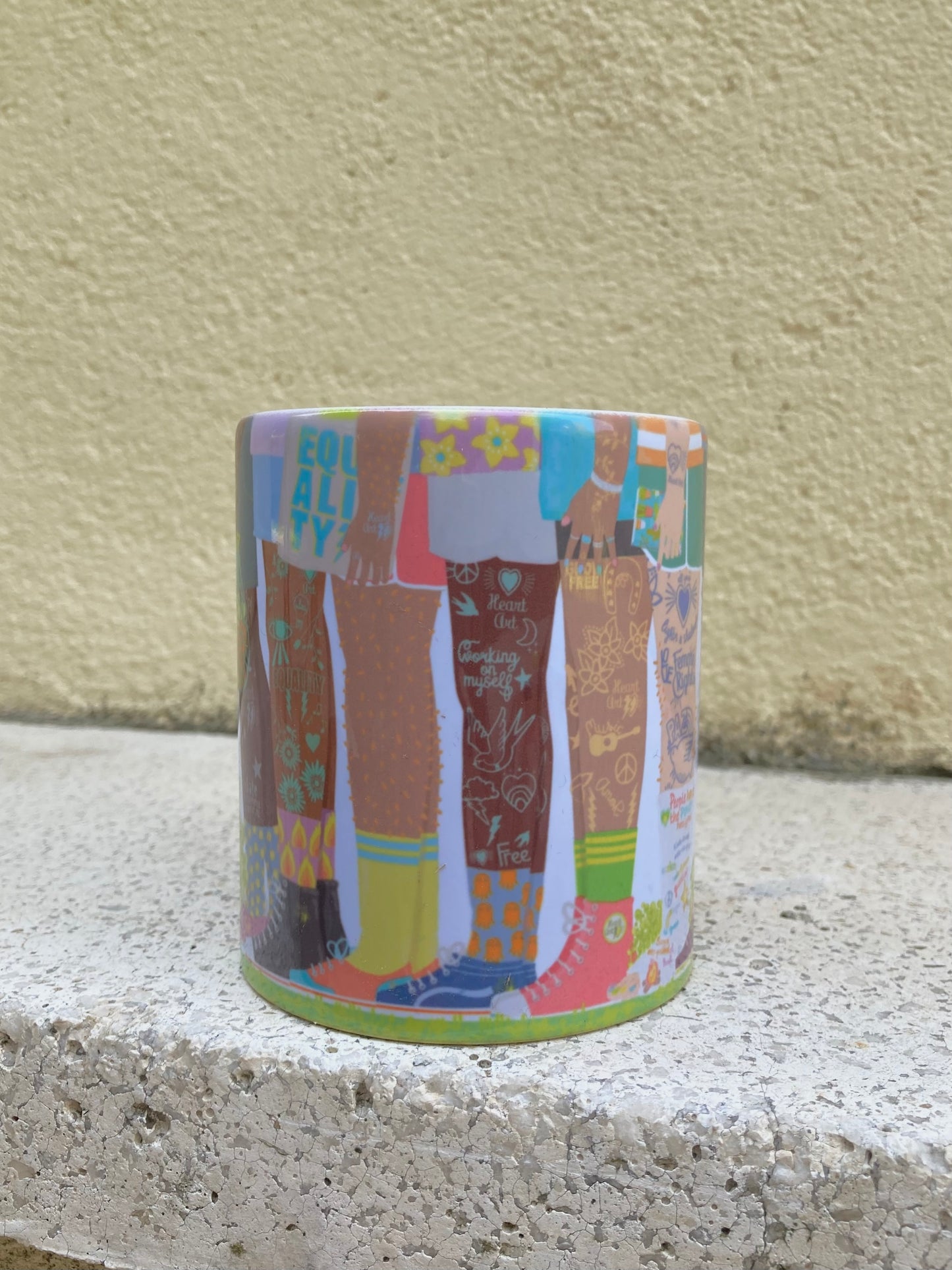 Taza de desayuno, modelo Piernas