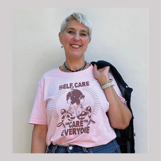Camiseta de algodón orgánico en color rosa, modelo Care.