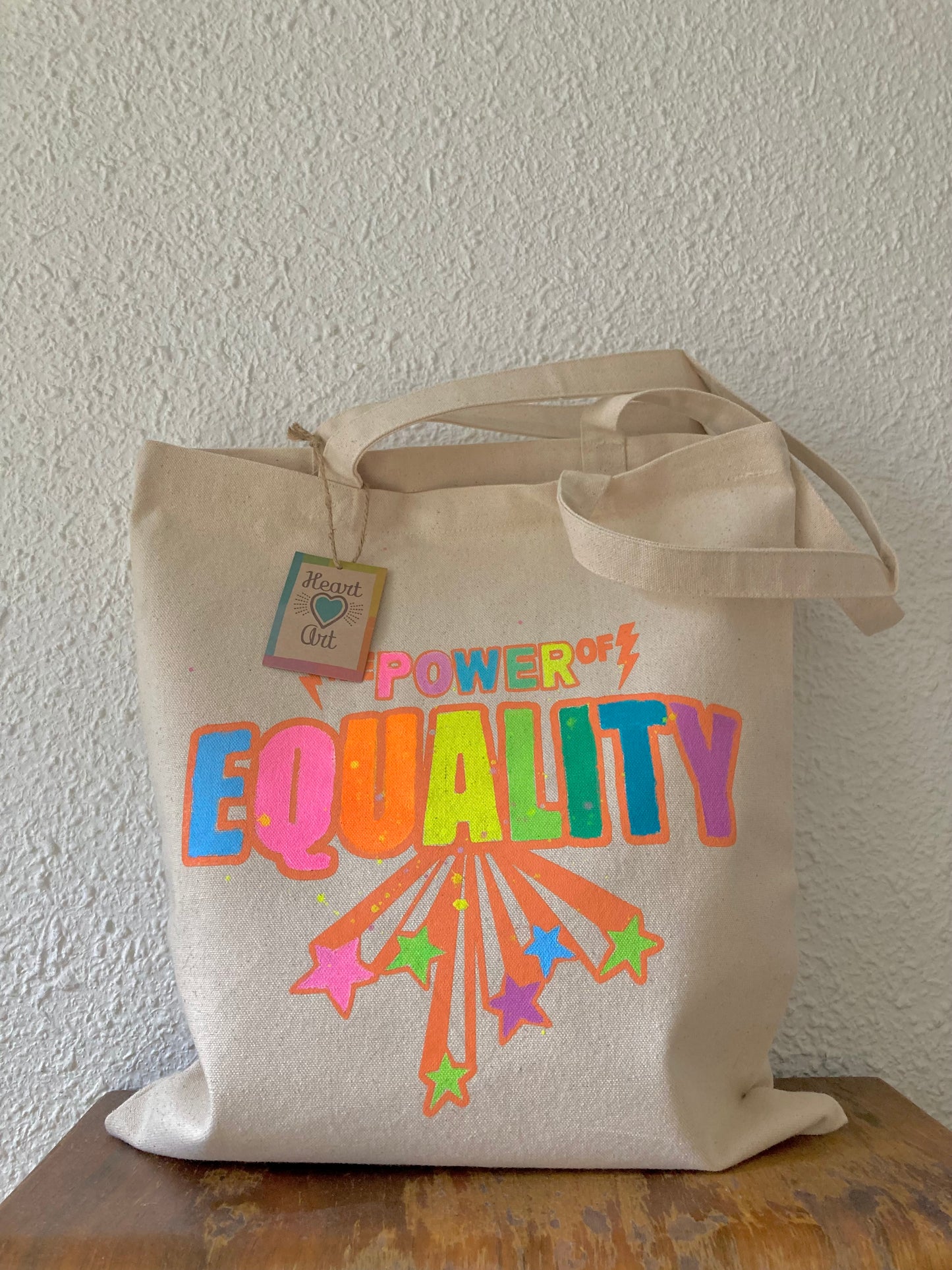 Bolsa Tote, modelo Equality Única arcoíris.