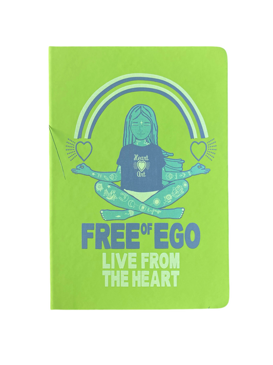 Cuaderno con goma verde.