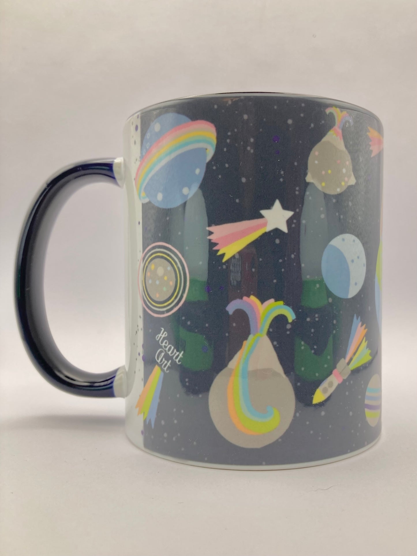 Taza de desayuno blanca modelo Universo.